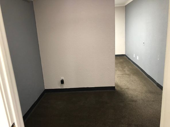 Corner Suite 1